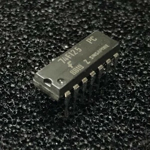 (10 Stück) 74F125PC Quad Buffer Gate mit 3-State Output, PDIP-14, Fairchild - Bild 1 von 7