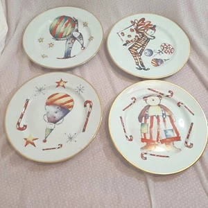 Rosanna Christmas Theme Gold Trim Plates Set of 4 - Picture 1 of 16
