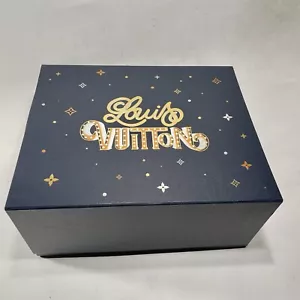 Caja de vacaciones Louis Vuitton 2024 rara una aventura de carrusel encantado extra grande - Imagen 1 de 15