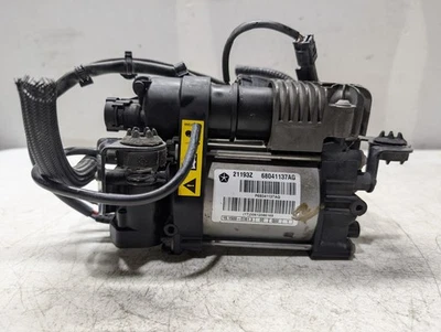✅ Compresor de nivel de suspensión neumática Jeep Grand Cherokee 2011-2020 68041137AG Foto 1 de 4