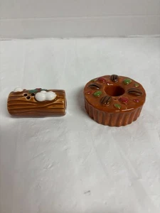 Cracker Barrel Yule Log & Fruitcake Salt & Pepper Shaker Set 2025 FREE SHIP - Picture 1 of 5