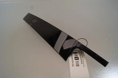 BMW 3 F30/F31/F80 12-19 330e Hybrid mk2 B48-B20A Rear Left Door Strip 51357258 - Image 1 of 4