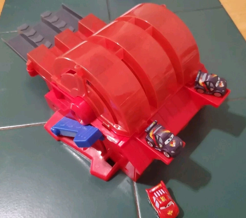 Disney Pixar Cars - Micro Drifters World Grand Prix Multi-Car Launcher 2013 3 Ca - Image 1 of 4