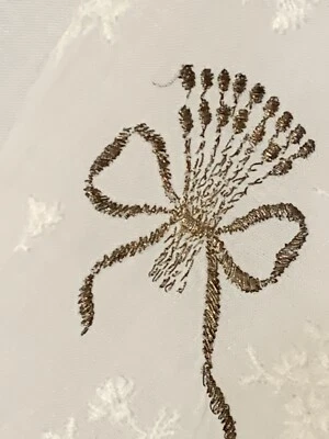 婚礼花束手帕白色棉汉基刺绣花卉礼物复古二手状况完好 — 第 1/4 张图片