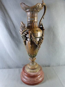 Antique style Bronze ewer decorated with cherubs and garland of plants, ca 1880 - Picture 1 of 13