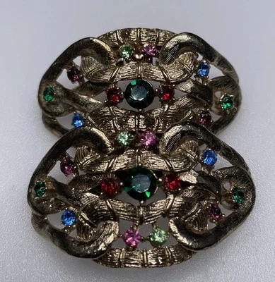 Clipes de sapato vintage MUSI. Tom dourado antigo. Ornamentado esculpido texturizado com strass - Imagem 1 de 4