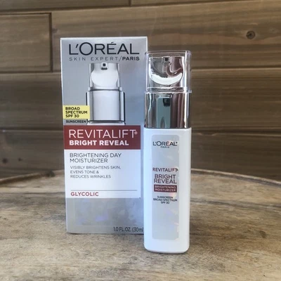 L'Oreal Revitalift Bright Reveal, 1oz Day Moisturizer SPF 30 - Exp 3/26 - Image 1 of 4