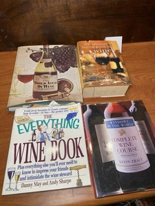 Lot of 4 Vintage Wine Books Wine Course Guide To Buying Wine Napa Valley Books - Bild 1 von 19