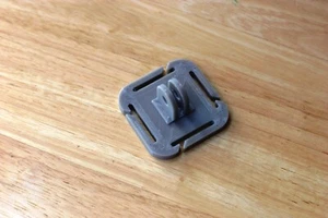 Montaje MOLLE para cámara GoPro (2 clavijas) - para chalecos y mochilas - AirPower3D - Imagen 1 de 4