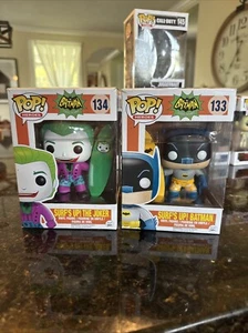 Funko Pop Heroes Surf's Up! Figuras pop de Batman y Joker - Imagen 1 de 3