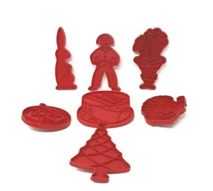 Vintage Red Tupperware Holiday Cookie Cutters Set of 7 FREE SHIP  - Picture 1 of 6