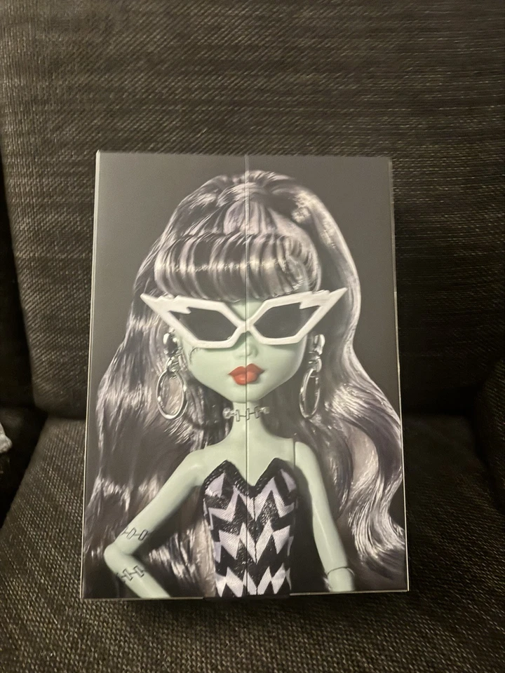 Monster High Skullector Frankie Stein x Barbie Puppe Mattel JHK28