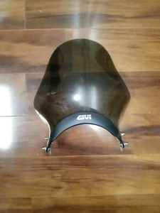 Givi Universal Windscreen A210 Shield No hardware included - Picture 1 of 6