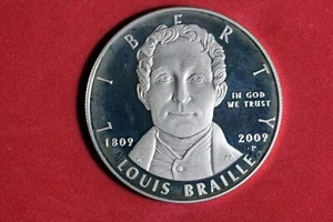 ESTATE FIND 2009 - P Louis Braille Commemorative Dollar! #N06234 - Picture 1 of 2