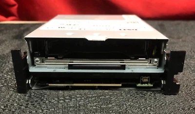 Dell JF110 Quantum CD72LWH DAT72 DDS-5 68-Pin SCSI LVD 5.25" Tape Drive - Image 1 of 4