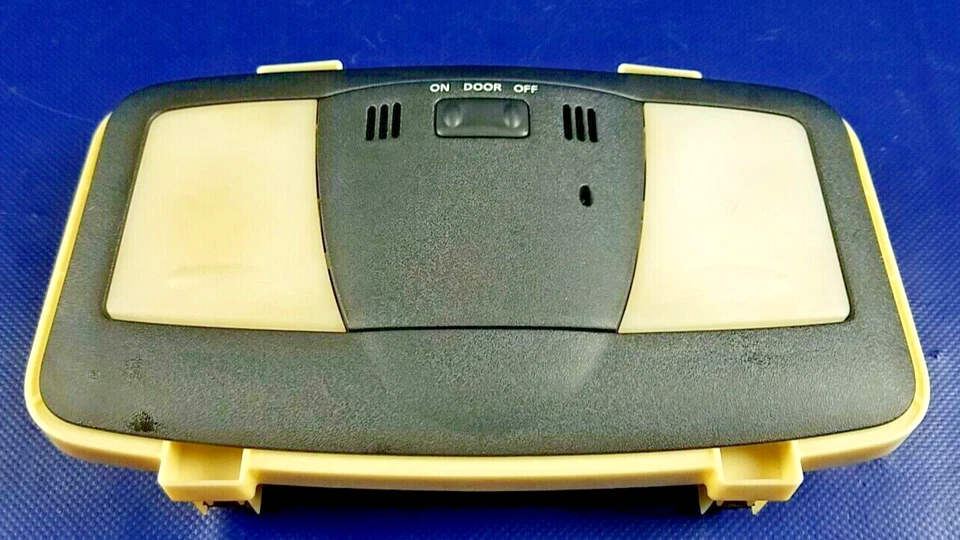 Nissan 370Z 2009-2014 cupé consola superior techo cúpula mapa luz lámpara # 63442 Foto 1 de 4