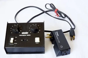 Unicolor Precision Darkroom Timer Model 760 mit Omega C-700 Spannungsstabilisator - Bild 1 von 9