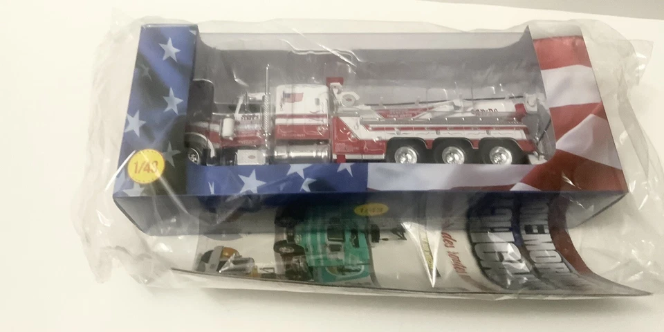 1/43 1980 Peterbilt 359 Wrecker / Tow Truck Altaya - Image 1 of 2
