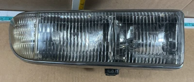 Faro delantero izquierdo Chevrolet S10 1998-2004 GM16523149 OEM Foto 1 de 4