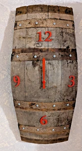 Wanduhr – Unikat aus Fassdauben / Holz 68 X 32 cm mit hochwertigem Funkuhrwerk - Bild 1 von 9