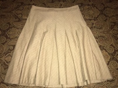 Theory Tan/Gray Wool Flannel Pleated Skirt Size 4 - Image 1 of 2