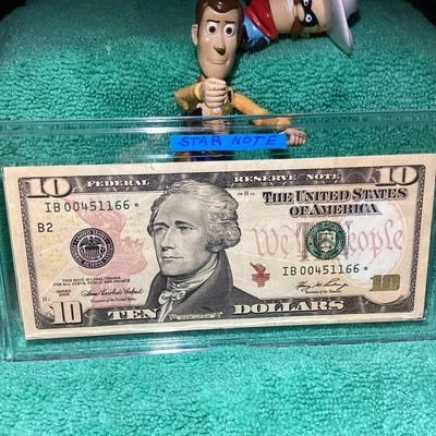 2006 $ 10 FED RESERVE STAR 🌟 NOTE 🎵 in BCW HARD CASE GRADABLE FREE 🛳️ - Image 1 of 4