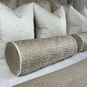 Champagnerfarben-Gold Paspel Kissen Nackenrolle 16"x6", Designer Bett Stuhl Kissen Antilope - Bild 1 von 6