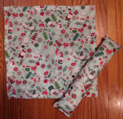 2-pack of Christmas Gnomes & Trees catnip play toys-mat and kicker cat toy set - Image 1 of 4