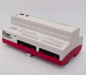 1x SCHNEIDER TAC Xenta 302 TERMISTER UNIVERSAL ENTRADAS DIGITALES Y SALIDAS DE RELÉ - Imagen 1 de 4