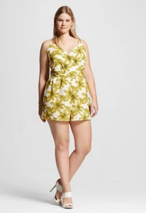 NEW Women's Plus Size Renn Sleeveless Floral Print Romper White Yellow size 2X - Picture 1 of 10