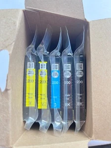 Epson 200 5pk Combo Ink Cartridges - 2 Black, Cyan, 2 Yellow 09/2026 - Picture 1 of 5
