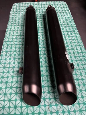 Indian Challenger DH 2022 OEM stock escape silenciadores antideslizantes Foto 1 de 2