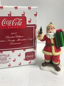 2007 Coca Cola Limited Edition Collector's Society Members Only Holiday Ornament - Picture 1 of 4