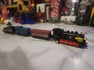 Toysmith Mini Pull-Back Train Set - Picture 1 of 7