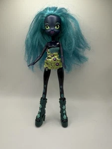 My Little Pony Equestria Girls Pony Mania QUEEN CHRYSALIS Puppe - Bild 1 von 2