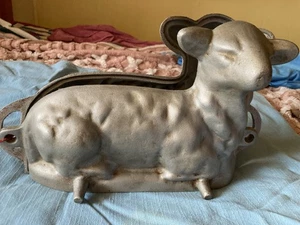 Cast thick aluminum lamb cake mold 13" nice condition - Picture 1 of 7