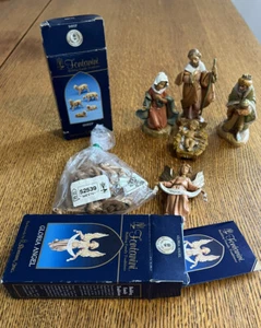Fontanini Italy 5 Inch Nativity Mary, Joseph, Baby Jesus, Wiseman, Angel, Sheep - Picture 1 of 21