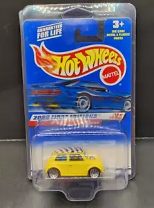 Hot Wheels 1999 #90 2000 First Editions Mini Cooper - Picture 1 of 4