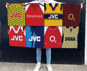 Arsenal Retro Shirt Montage Football Flag 5ftx3ft Man Cave Great Gift - Foto 1 di 1