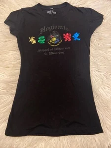 Wizarding World of Harry Potter Size youth medium T-Shirt Universal Studios  - Picture 1 of 3