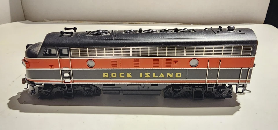 MRC HO Scale F7A Diesel Rock Island #115 - Image 1 of 4
