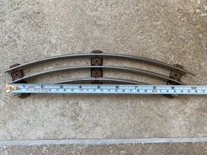Lionel Model Railroad 3 Rail Track O27 Gauge 27" Dia Curved Tubular Track 8 pcs - Picture 1 of 5