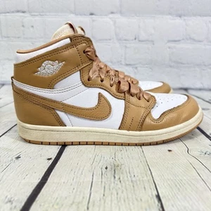 Nike Jordan Kinder 3Y Air Jordan 1 Retro High OG "Praline" Sneaker Wings Logo - Bild 1 von 13
