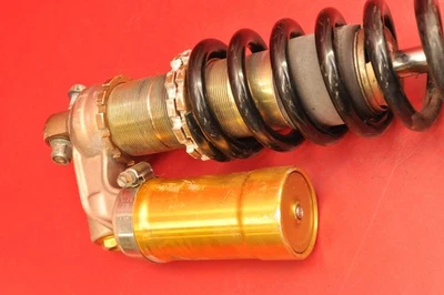 Amortiguador de suspensión amortiguador Ohlins 2001 gasolina EC300 EC 200 250 300 Foto 1 de 4