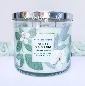 Bath & Body Works WHITE GARDENIA 3 Wick Scented Candle Botanical NEW SHIPS FREE! - Picture 1 of 3