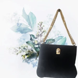 Vintage Ruth Saltz Black Suede Leather Purse Shoulder Bag with Cougar Pull Open - Picture 1 of 17