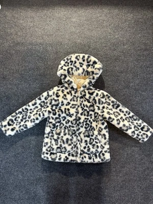 Chaqueta con cremallera de piel sintética con estampado de leopardo 4T azul marino antiguo con capucha Foto 1 de 4