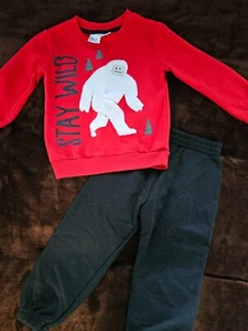 Boys Garanimals Black Sweatpants 3T and Kidgets Red Sweatshirts Size 3T - Picture 1 of 3