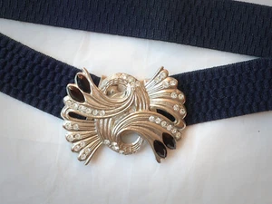 silberfarbener Stretchgürtel mit großer, dekorativer  Schließe - Picture 1 of 4