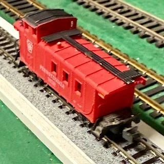 N Scale Bachmann Pennsylvania cupola caboose with Rapido couplers - Image 1 of 1